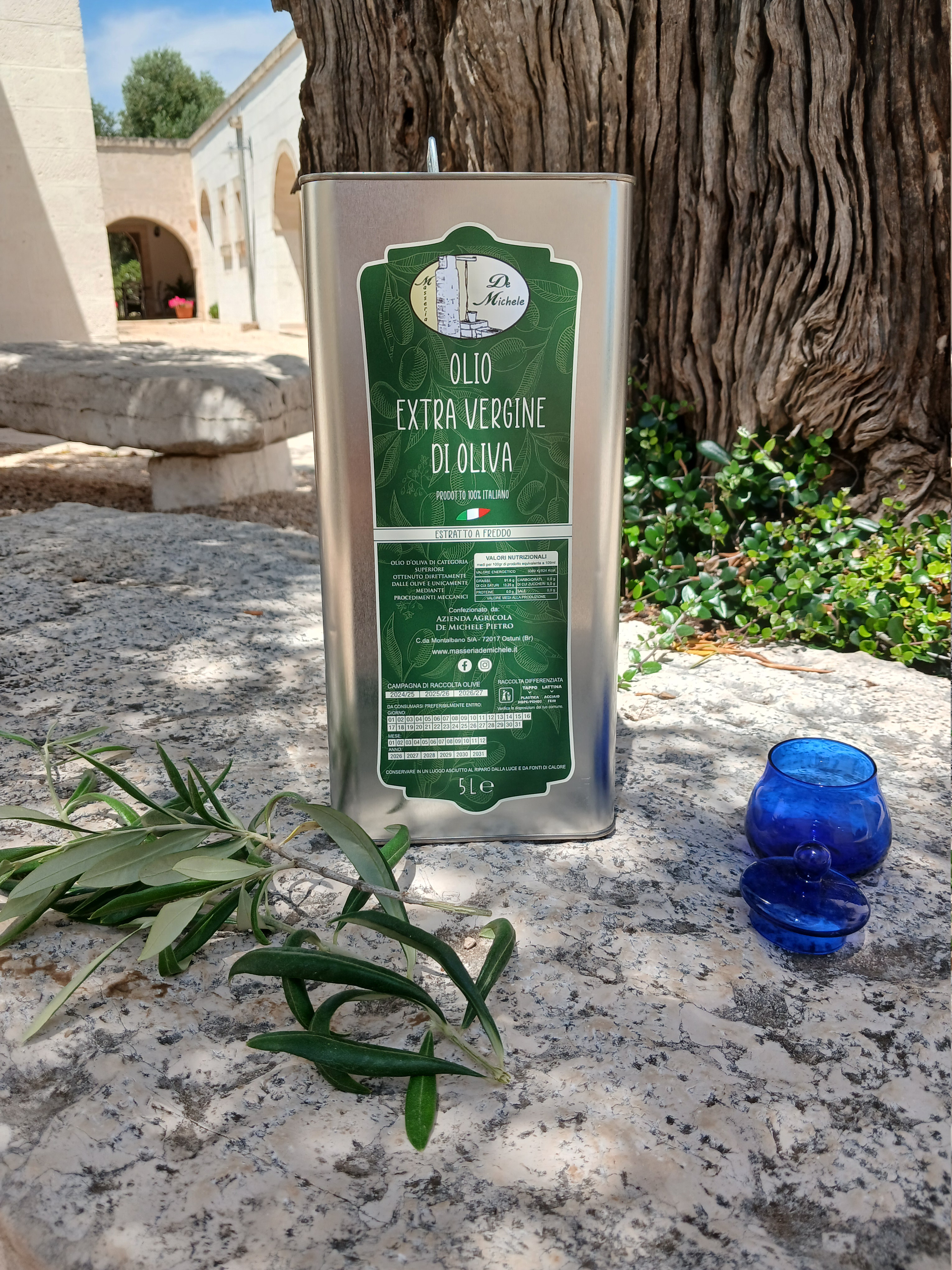 Latta da 5 litri di olio extra vergine De Michele tra gli ulivi
